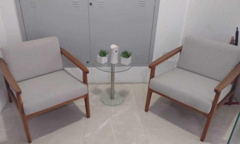 Limpeza de poltrona e cadeira estofada em Videira